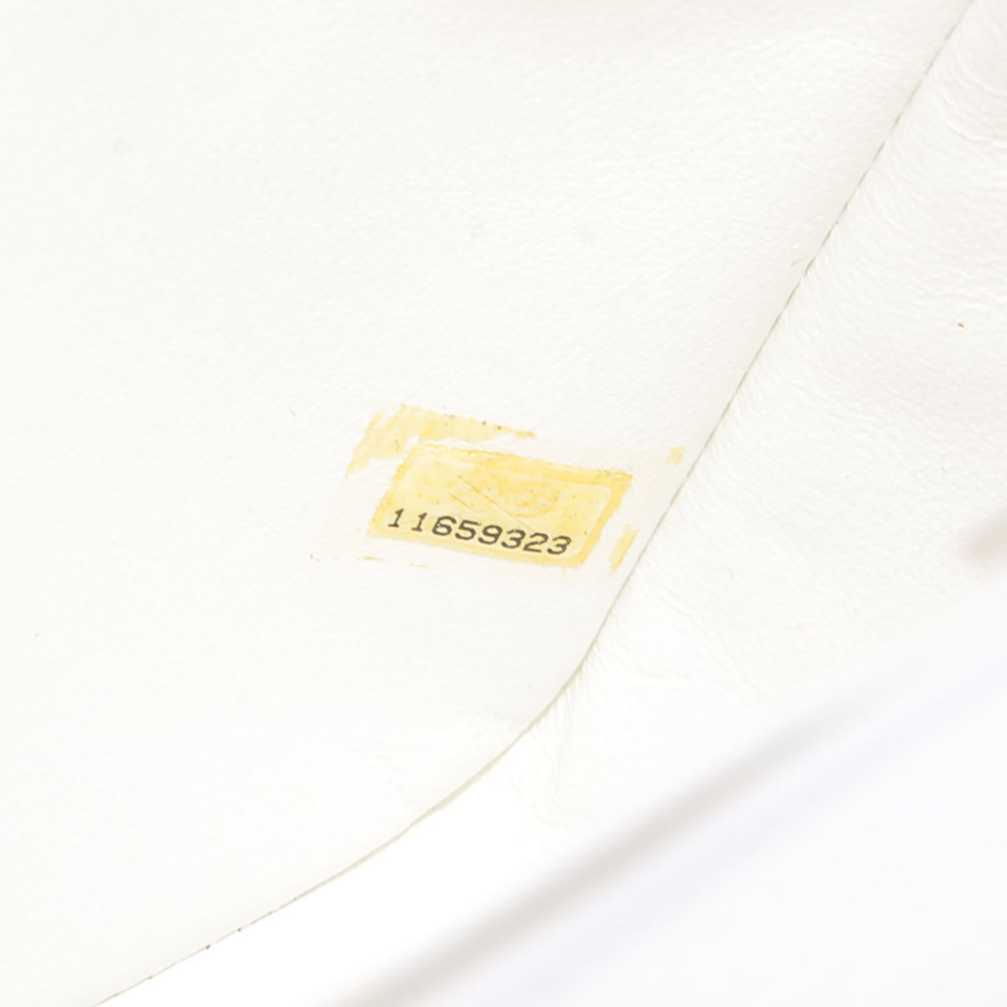 Caviar Quilted Jumbo Single Flap White