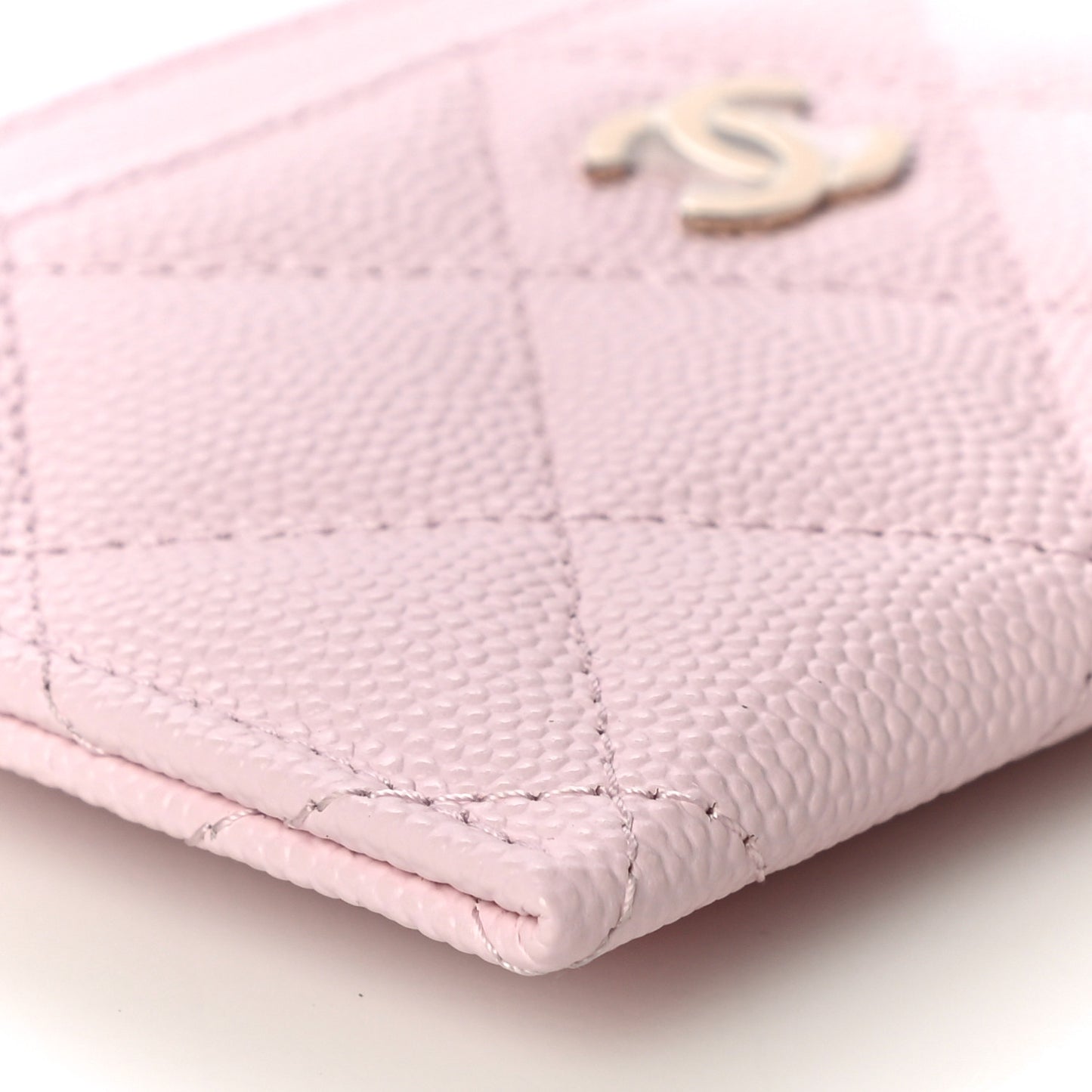 Caviar Quilted Card Holder Light Pink