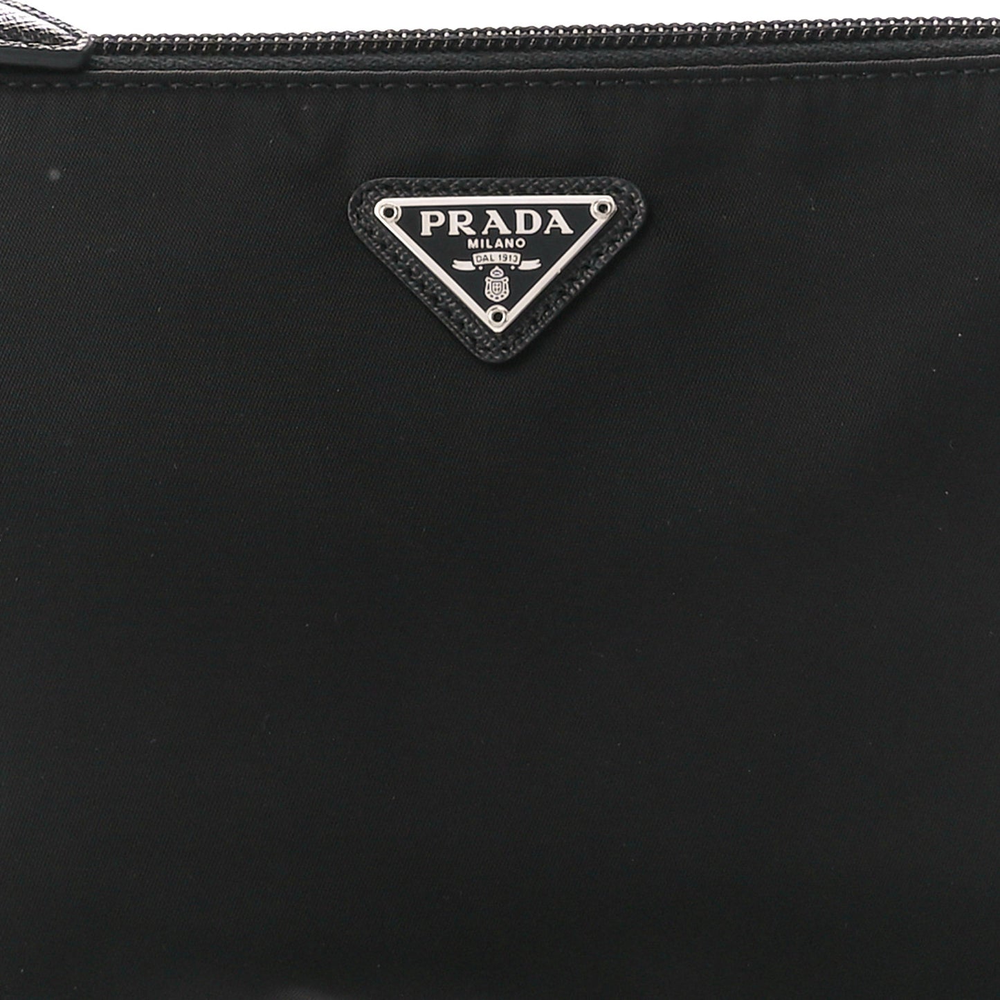 Re-Nylon Vela Pouch Black