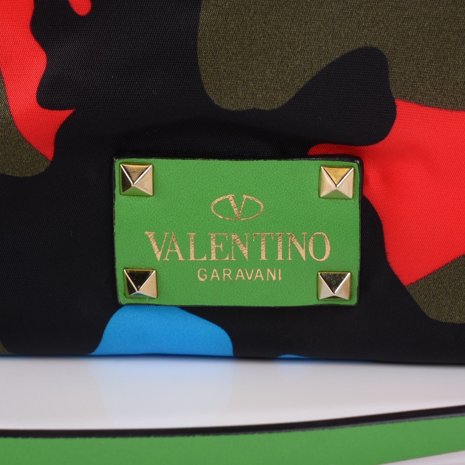 Valentino Garavani Nylon Psychedelic Camo Rockstud Easy Tote Multicolor 7 of 8