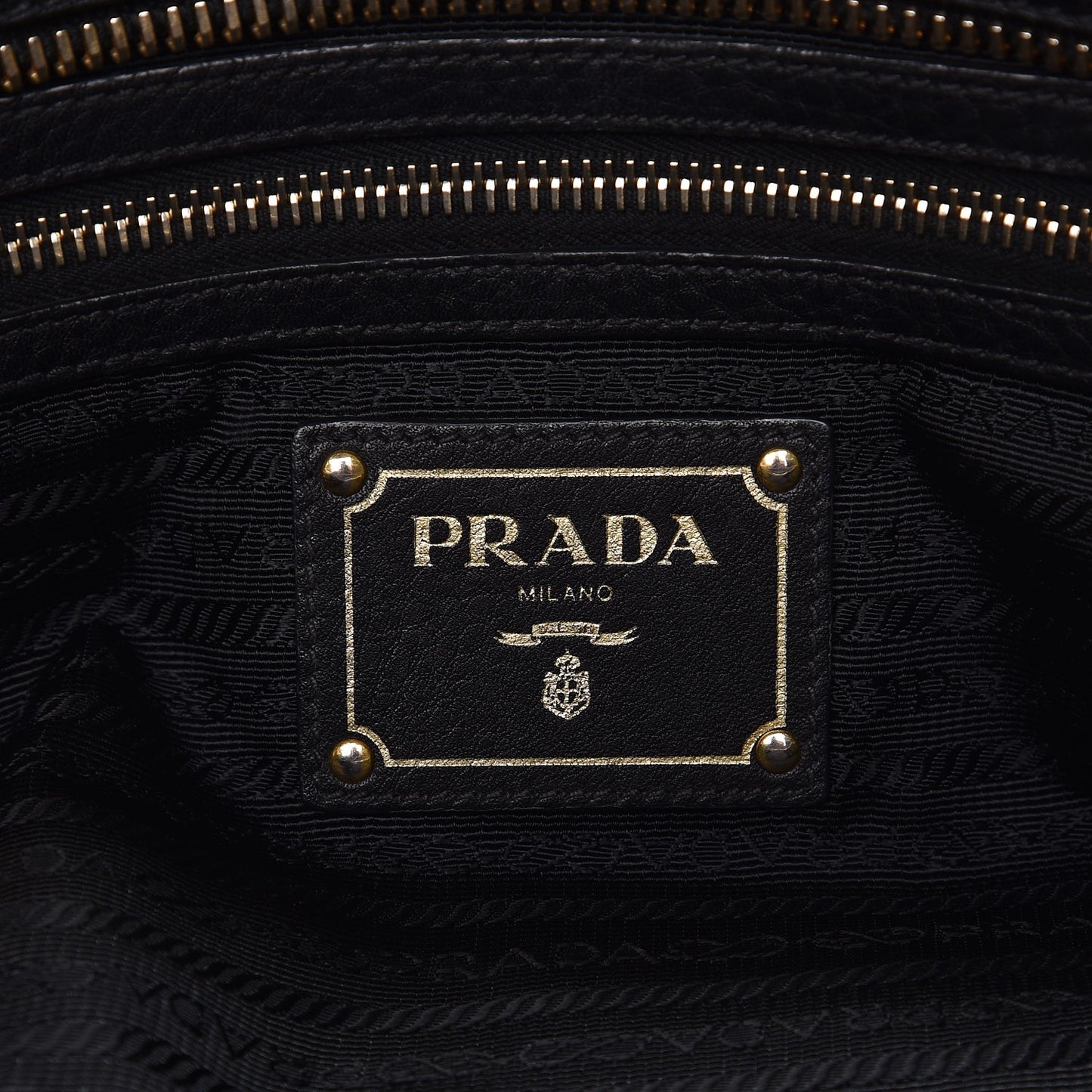 Vitello Daino Shoulder Bag Nero Black