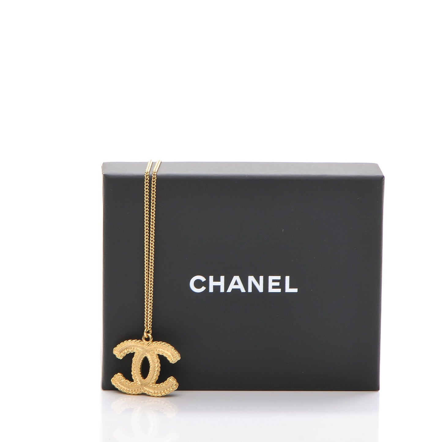 CC Pendant Necklace Gold