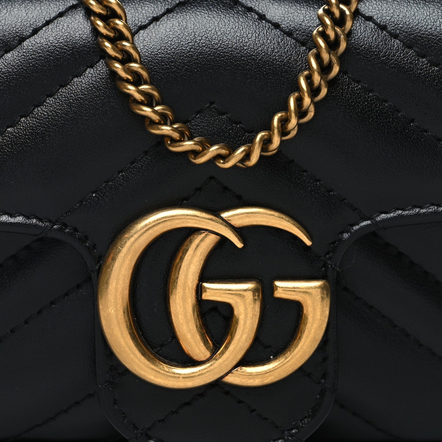 Calfskin Matelasse Super Mini GG Marmont Shoulder Bag Black