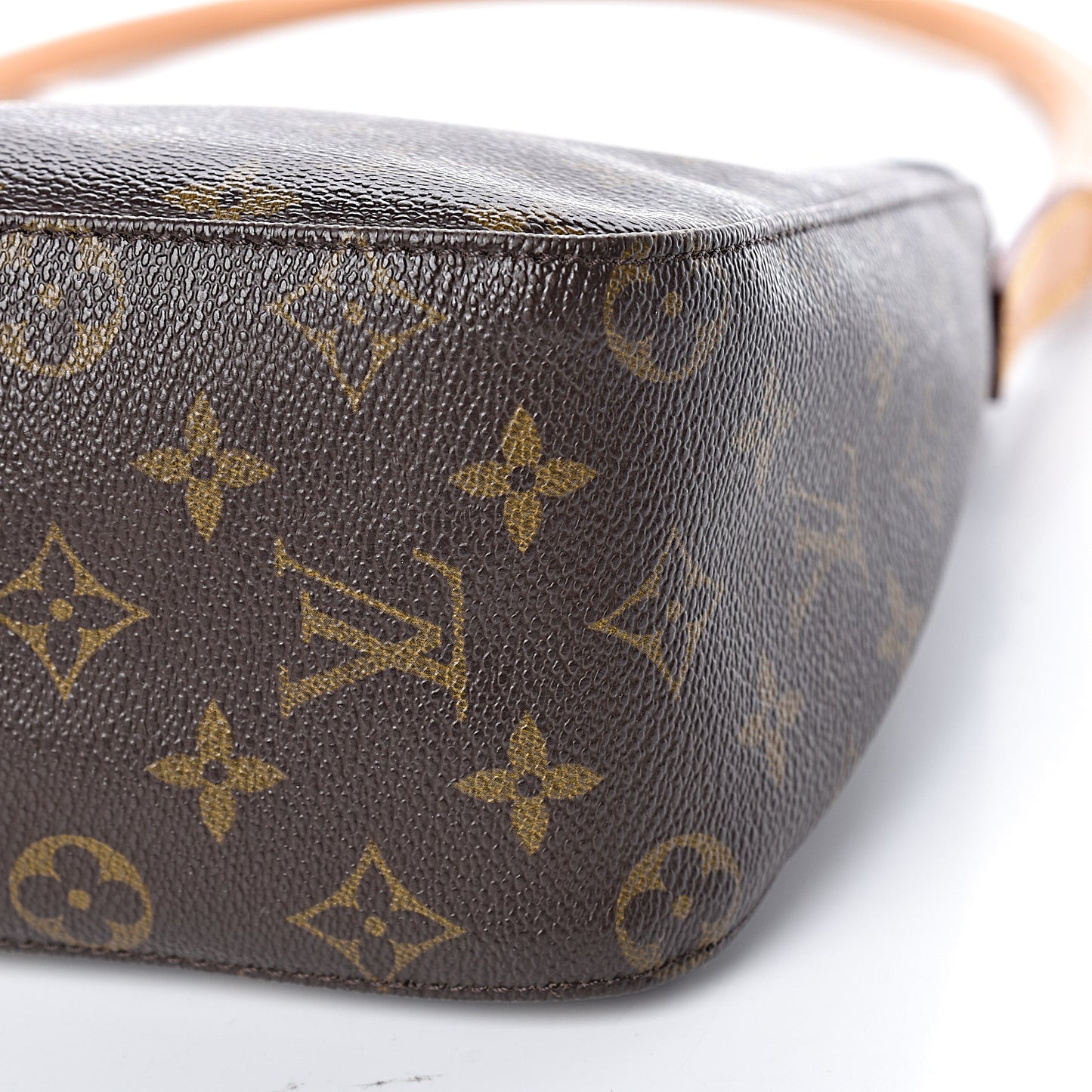 Monogram Looping MM
