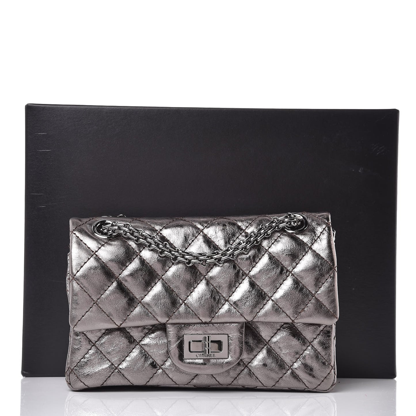 Metallic Aged Calfskin 2.55 Reissue 224 Flap Silver