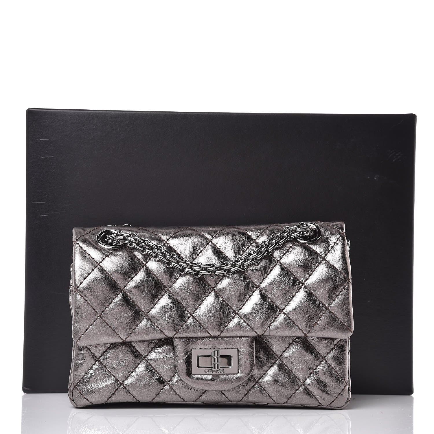 Chanel Metallic Aged Calfskin 2.55 Reissue 224 Flap Silver 10 of 10
