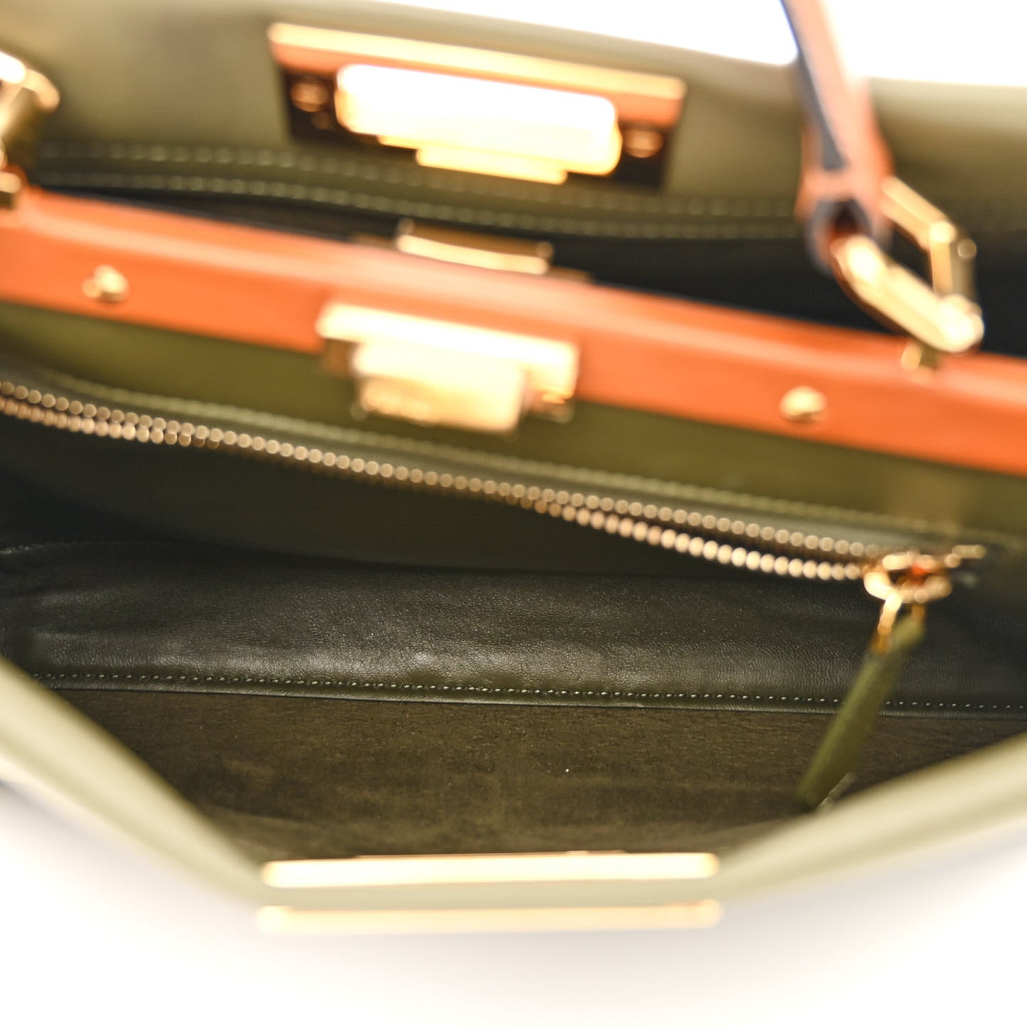 Vitello Seta Light Aura Shiny Nappa Medium Peekaboo I SEE U Satchel Equatore Cuoio