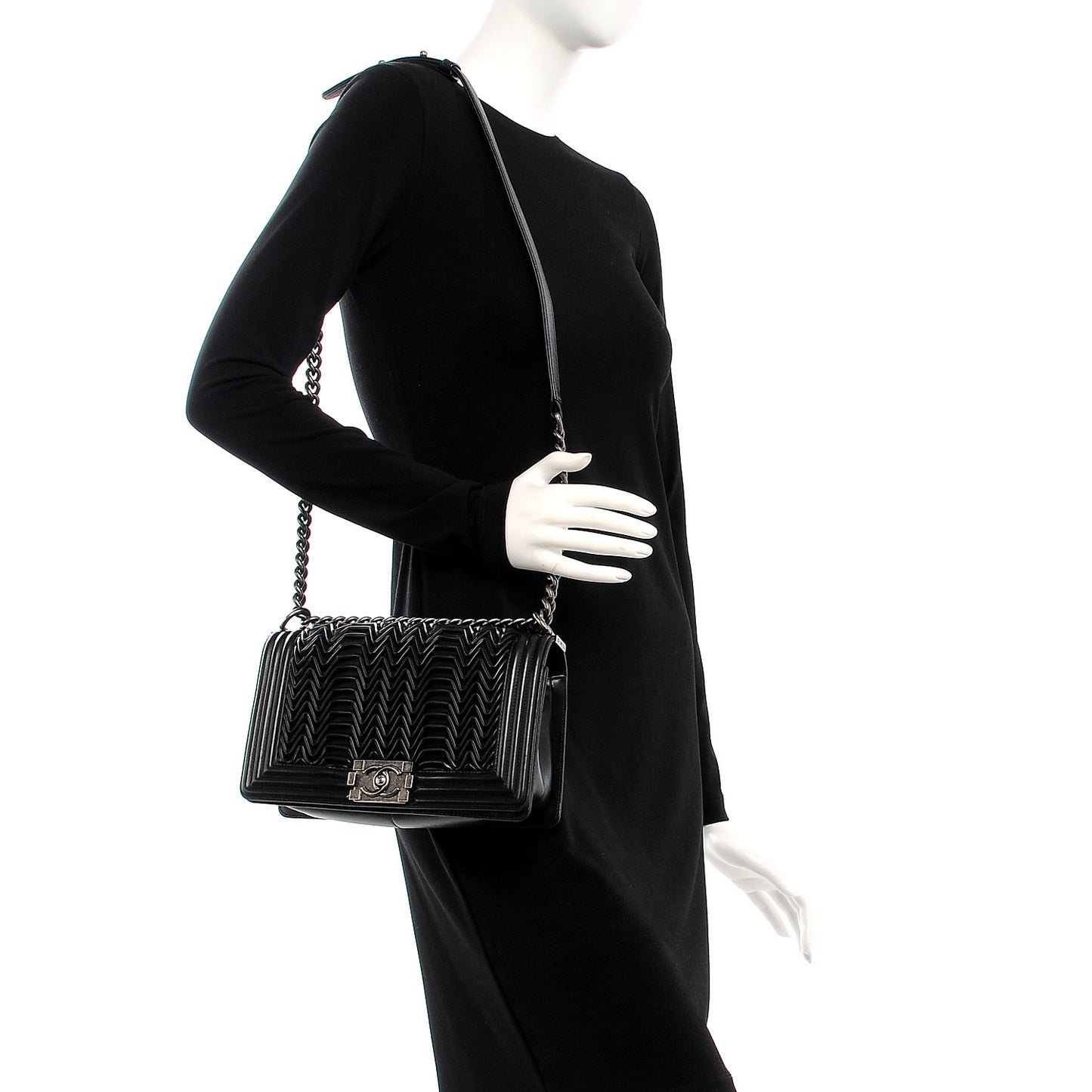 Calfskin Pleated Medium Boy Flap Black