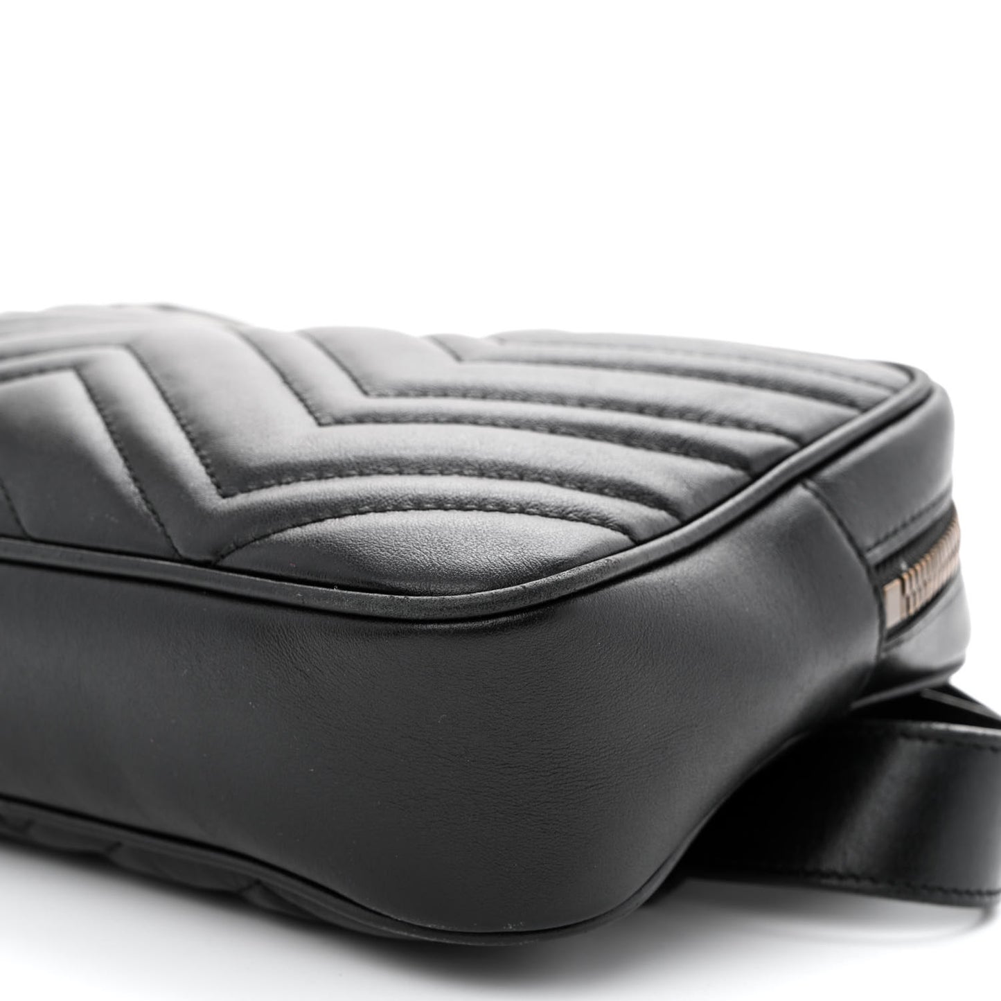 Calfskin Matelasse Mens GG Marmont Belt Bag 80 32 Black