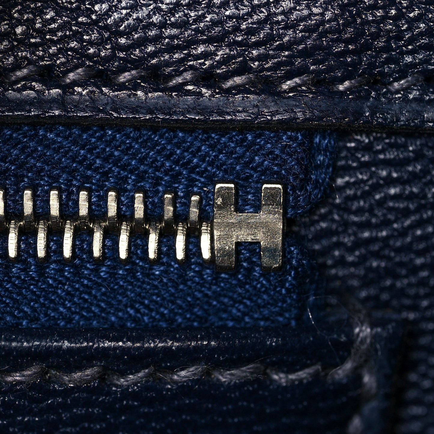 Shiny Porosus Crocodile Birkin 30 Bleu Marine