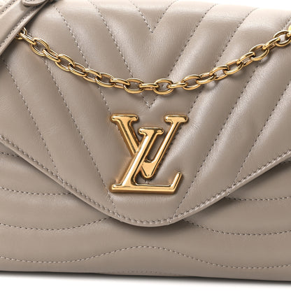 Louis Vuitton Calfskin LV New Wave Chain Bag GM Arizona 7 of 9