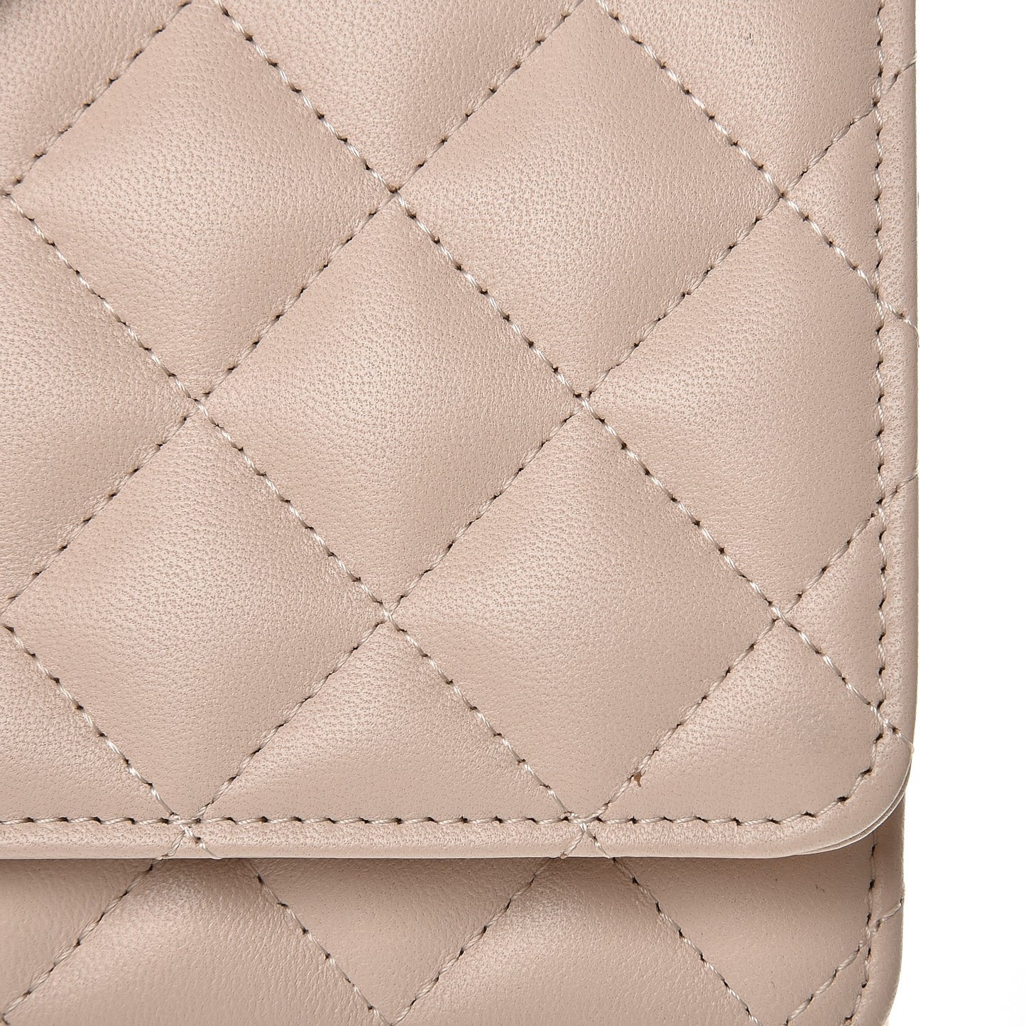 Lambskin Quilted Wallet On Chain WOC Beige Clair