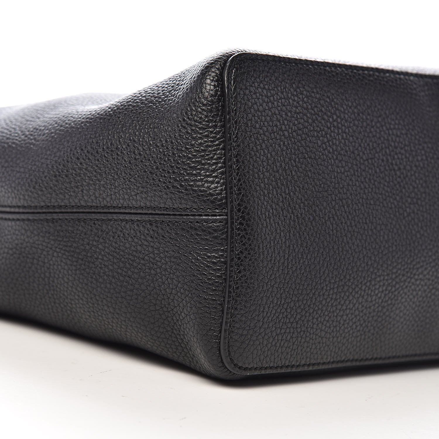 Gucci Pebbled Calfskin Large Soho Hobo Black 8 of 10