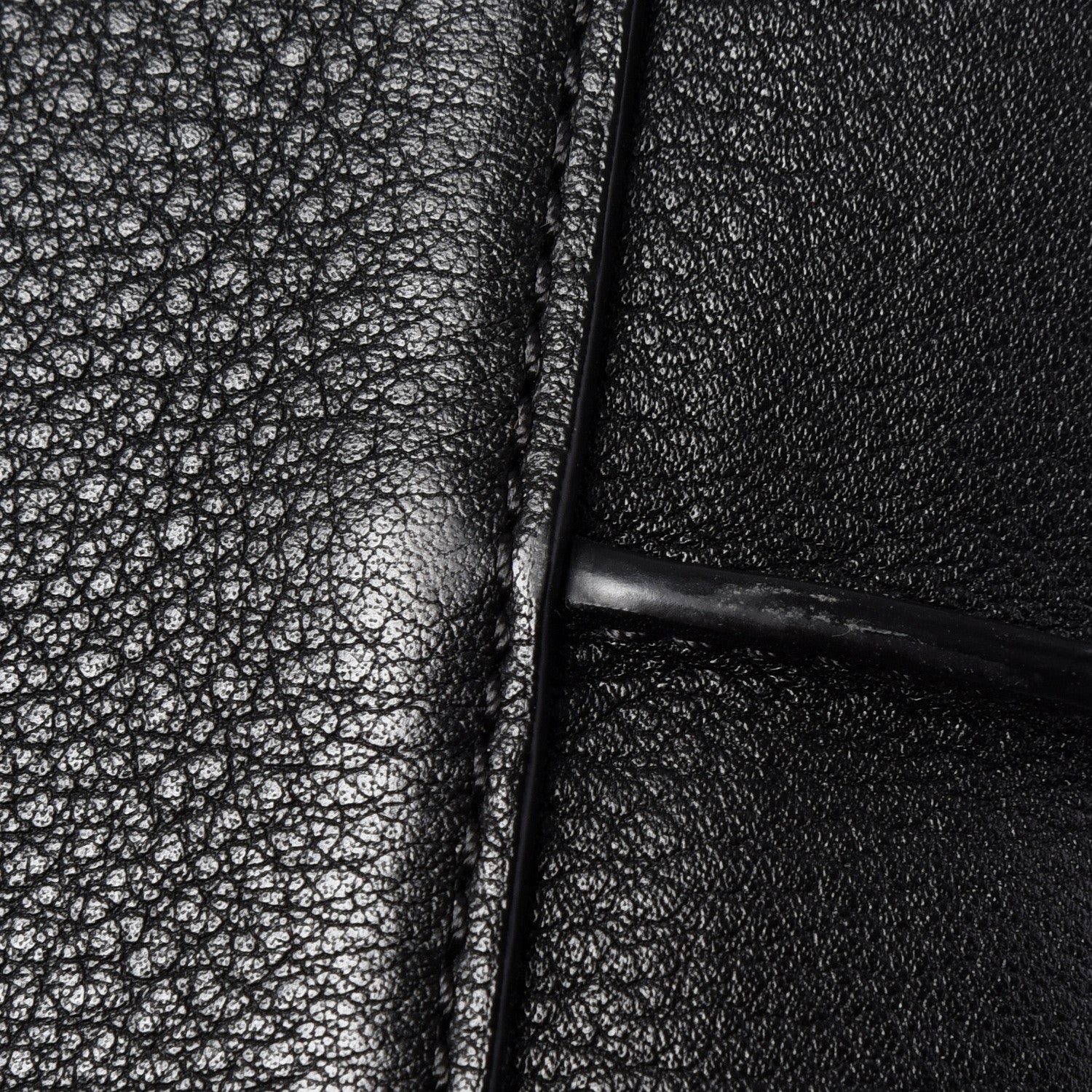 MCM Calfskin Ottomar Monogram Large Essential Tote Black 11 of 14
