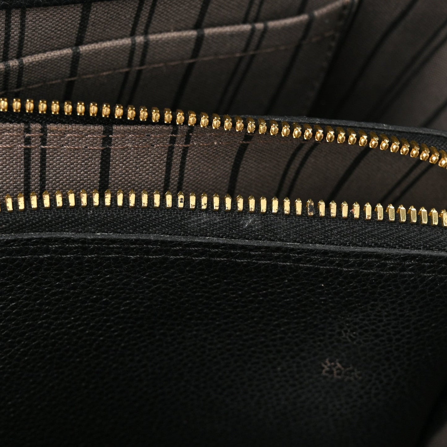 Empreinte Montaigne MM Black