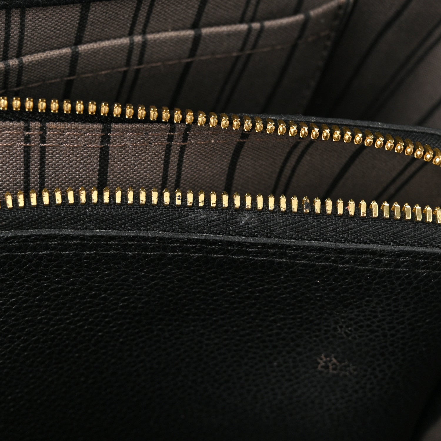 Louis Vuitton Empreinte Montaigne MM Black 11 of 11