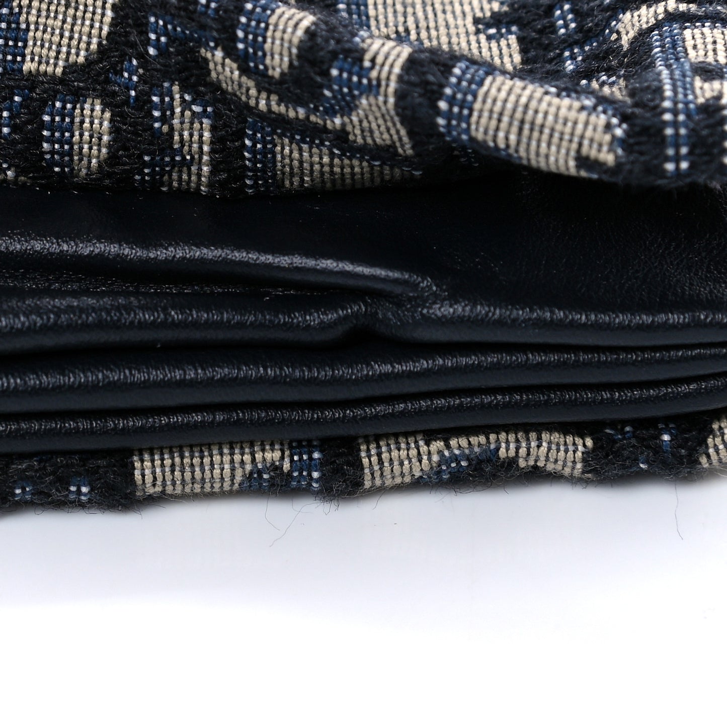 Oblique 30 Montaigne Gusseted 5 Card Holder Blue