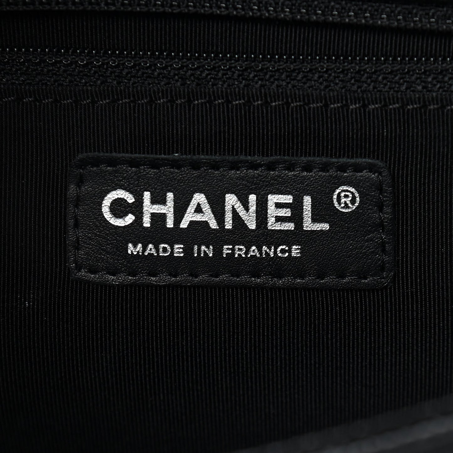 Caviar Quilted New Medium Boy Flap Black