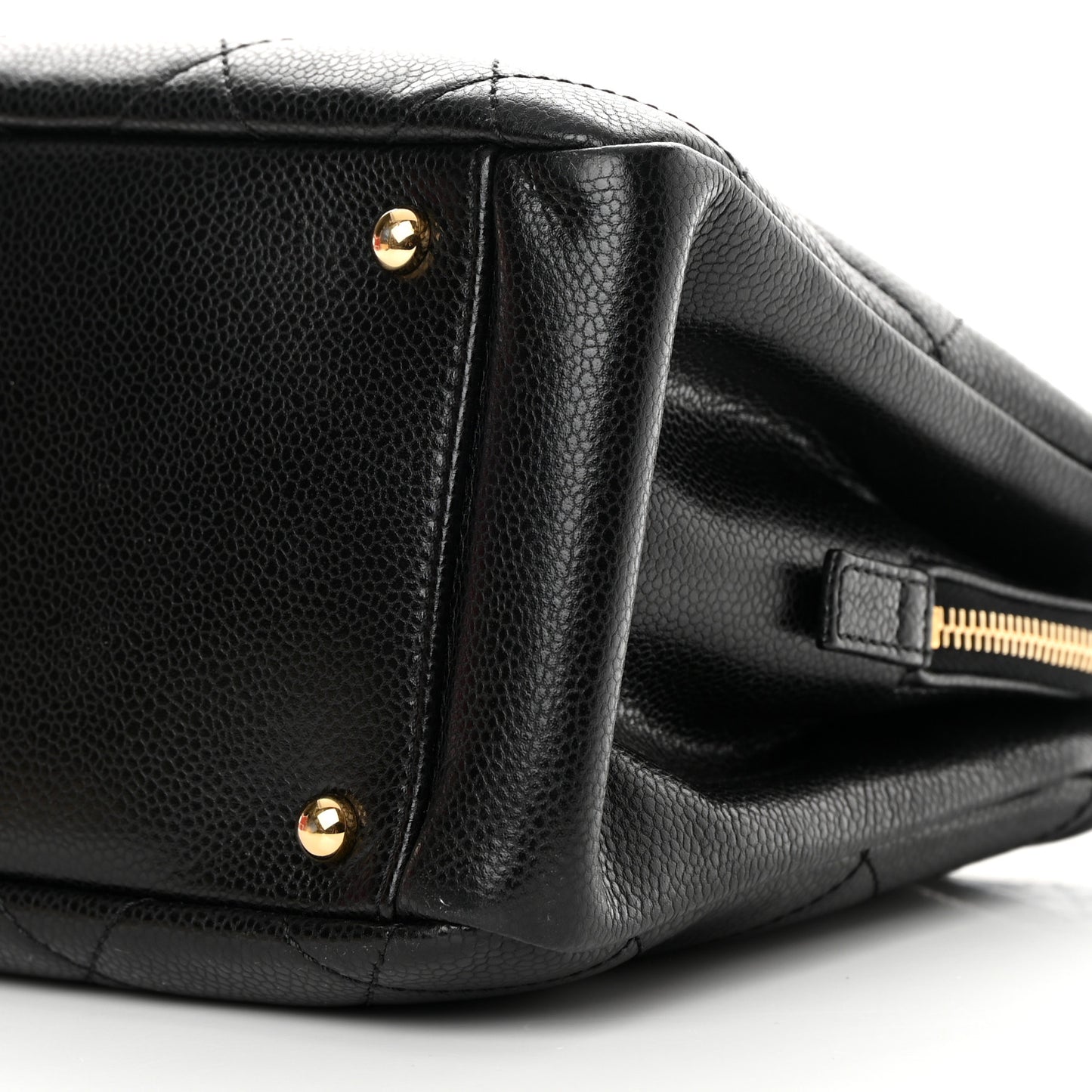 Caviar Quilted CC Timeless Soft Tote Black
