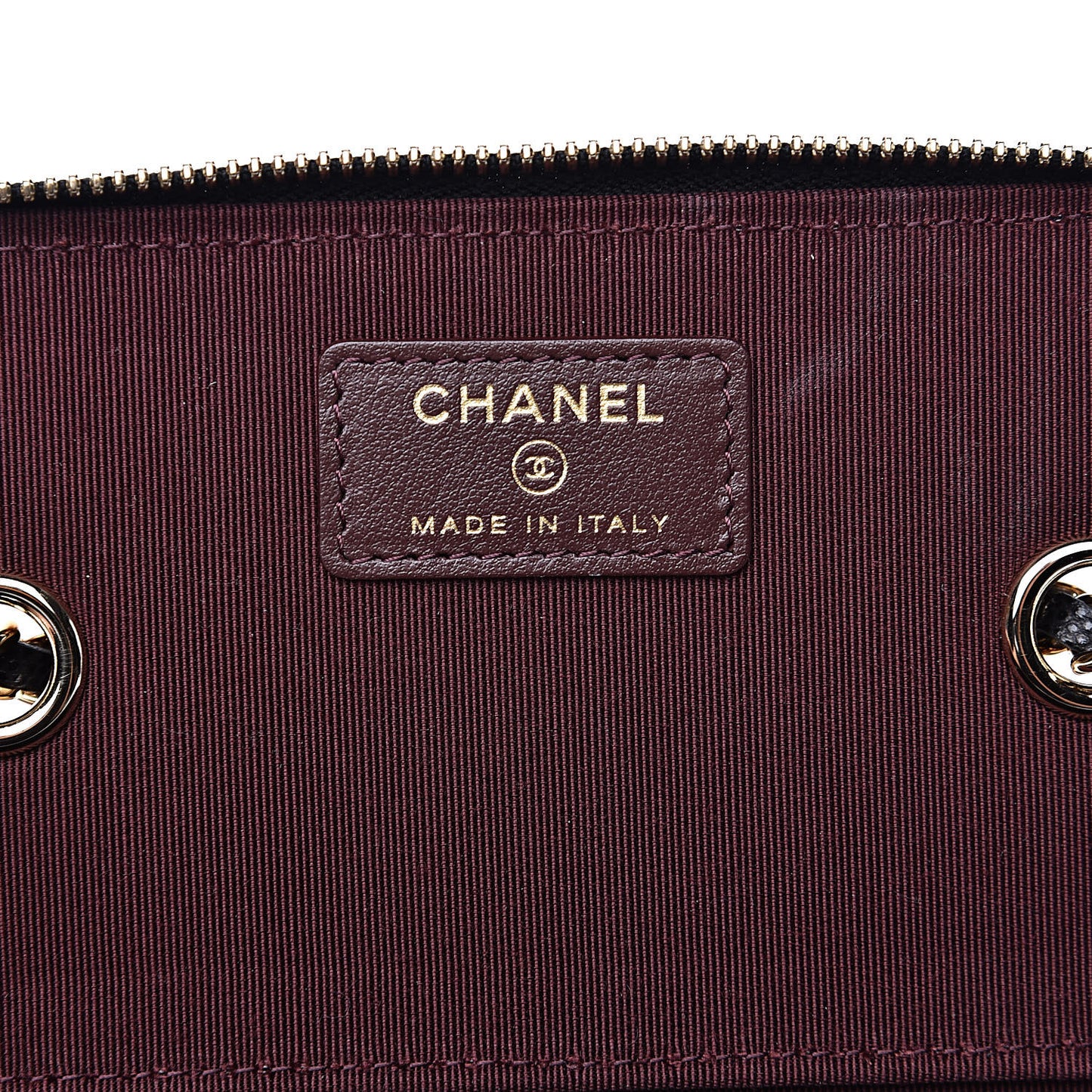 Caviar Quilted Small Vanity Case With Chain Black