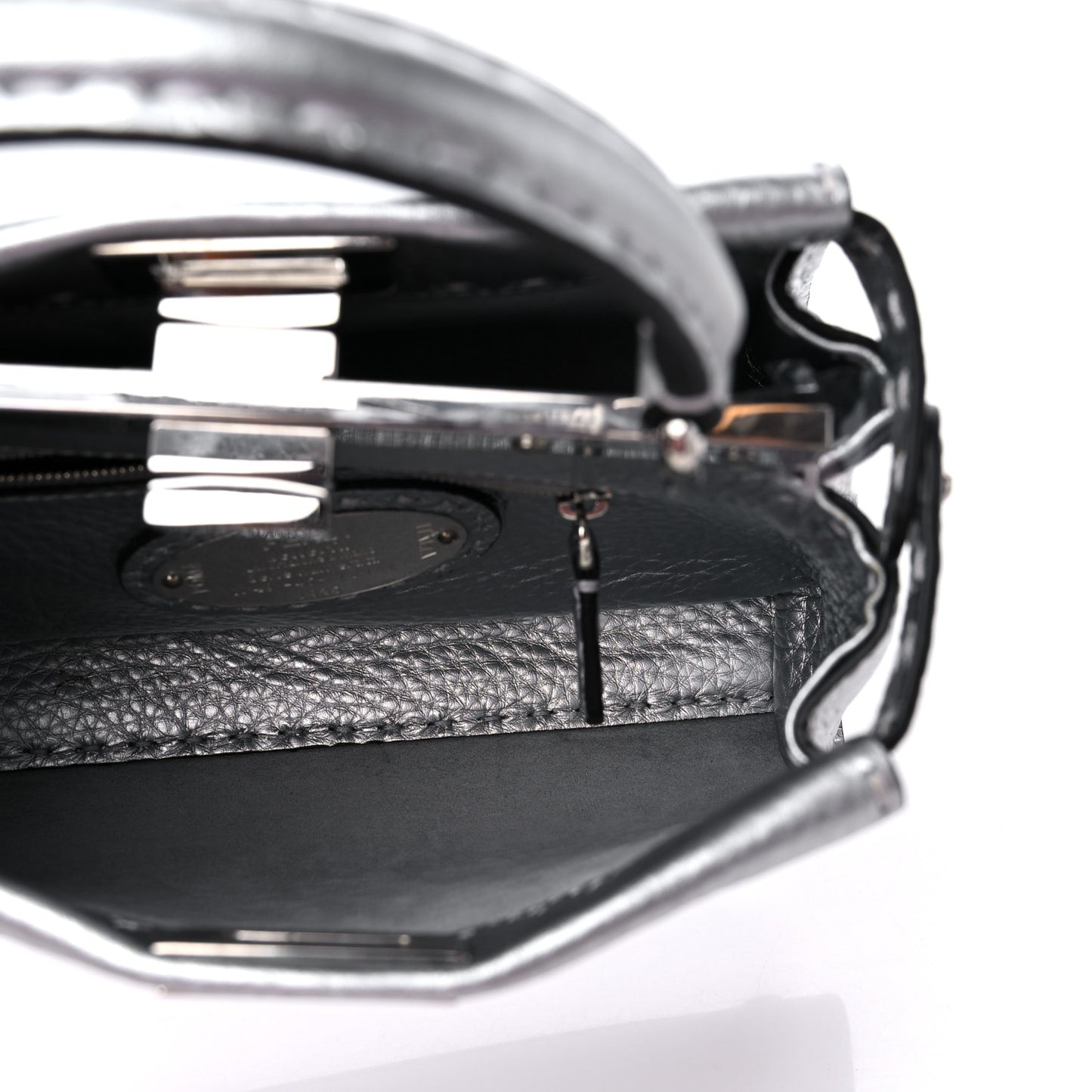 Cuoio Romano Lux Selleria Mini Peekaboo Iconic Satchel Argento