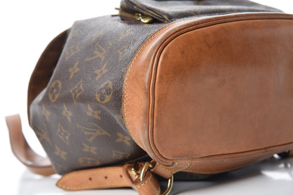Louis Vuitton Monogram Montsouris MM Backpack 14 of 21