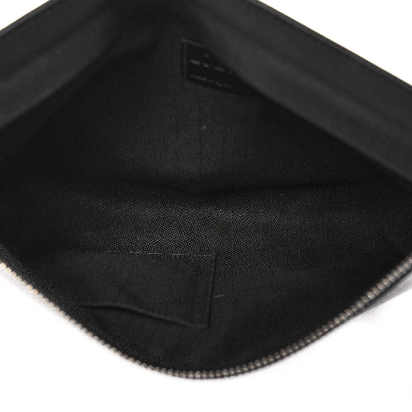Calfskin T Pouch Black