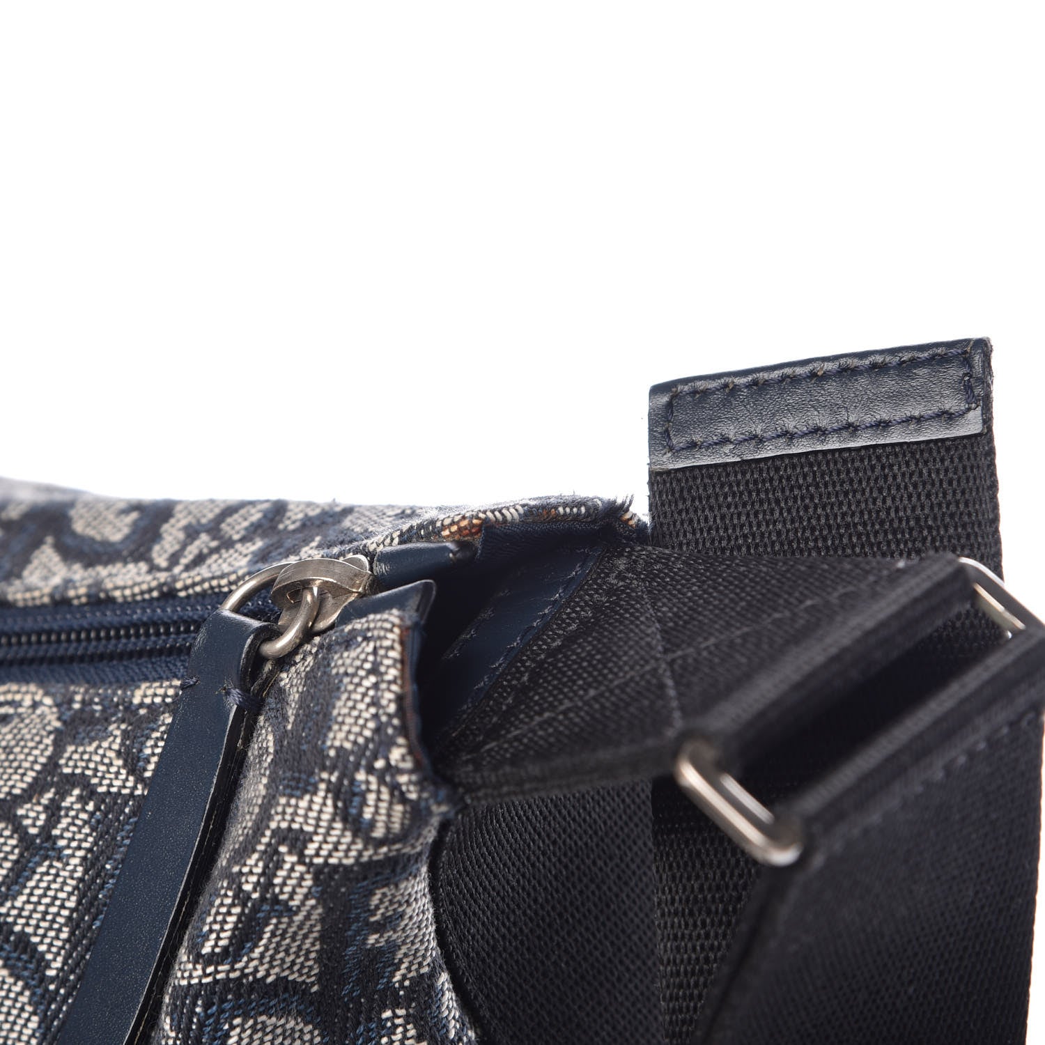 Christian Dior Monogram Messenger Navy 13 of 20