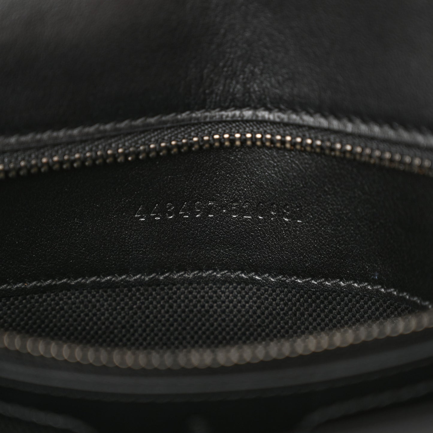 Calfskin Matelasse Monochrome Small GG Marmont Shoulder Bag Black