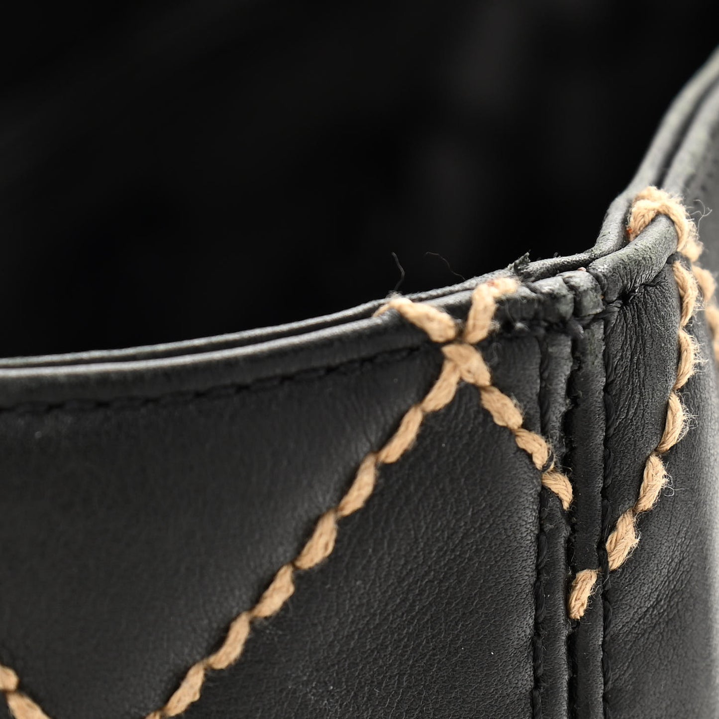 Calfskin Contrast Stitch Surpique Tote Black