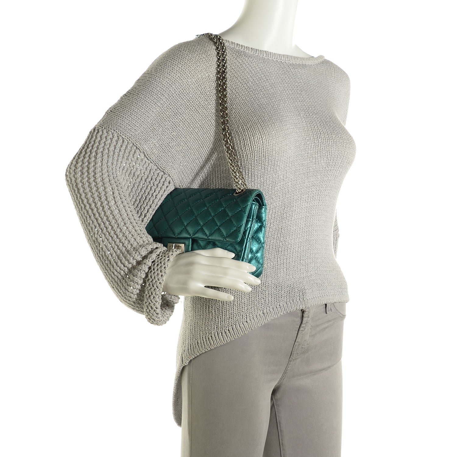 Chanel Metallic Calfskin 2.55 Reissue 225 Flap Turquoise 2 of 8