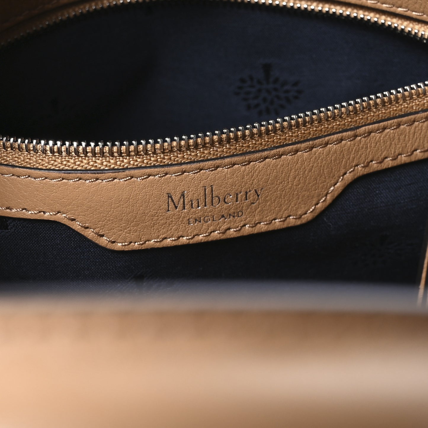 Silky Calfskin Small Islington Sable