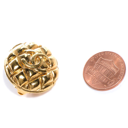 Chanel Metal Quilted CC Round Clip On Earrings Gold 2 of 4