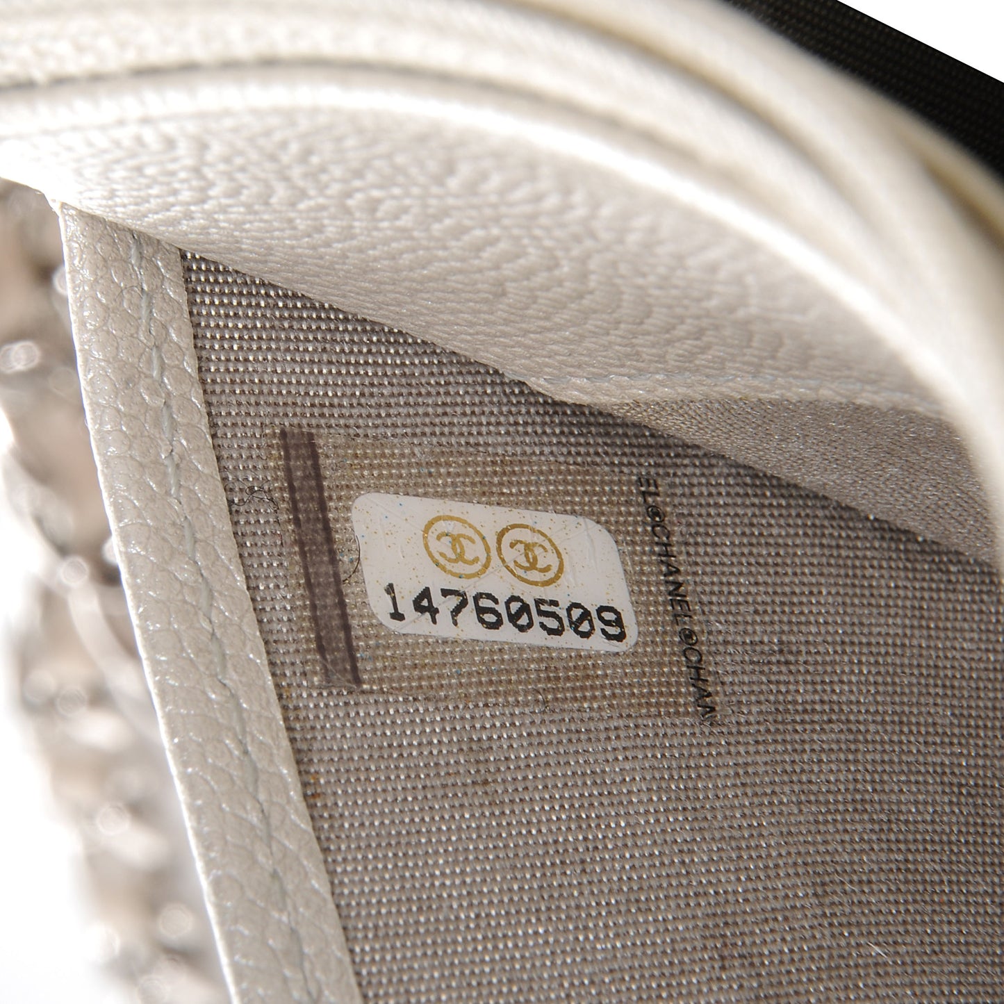 Caviar Sevruga Wallet on Chain WOC Pearl