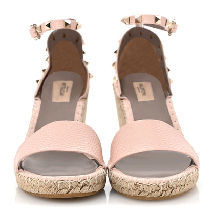 Valentino Garavani Grained Calfskin Rockstud Ankle Strap Espadrille 15/105mm Wedge Sandals 41 Rose Quartz Natural 3 of 11