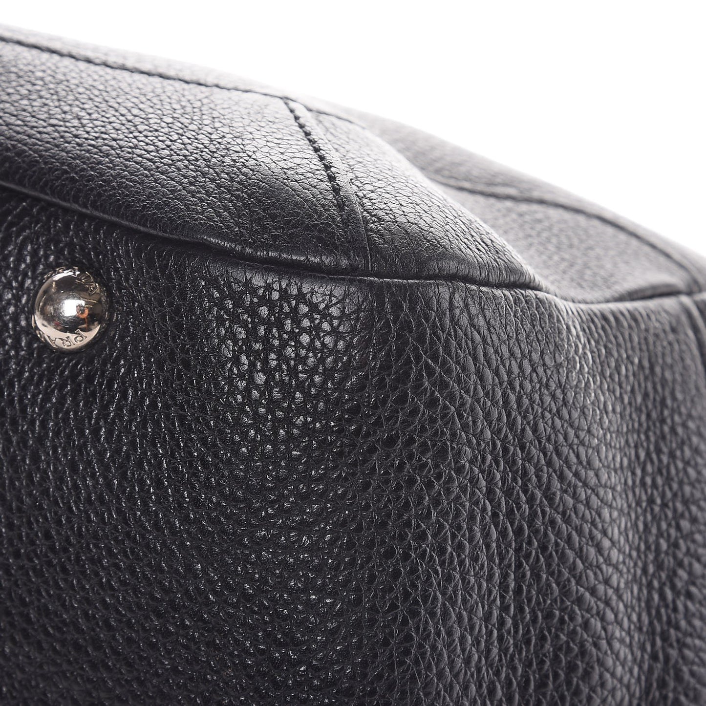 Vitello Daino Shoulder Bag Black