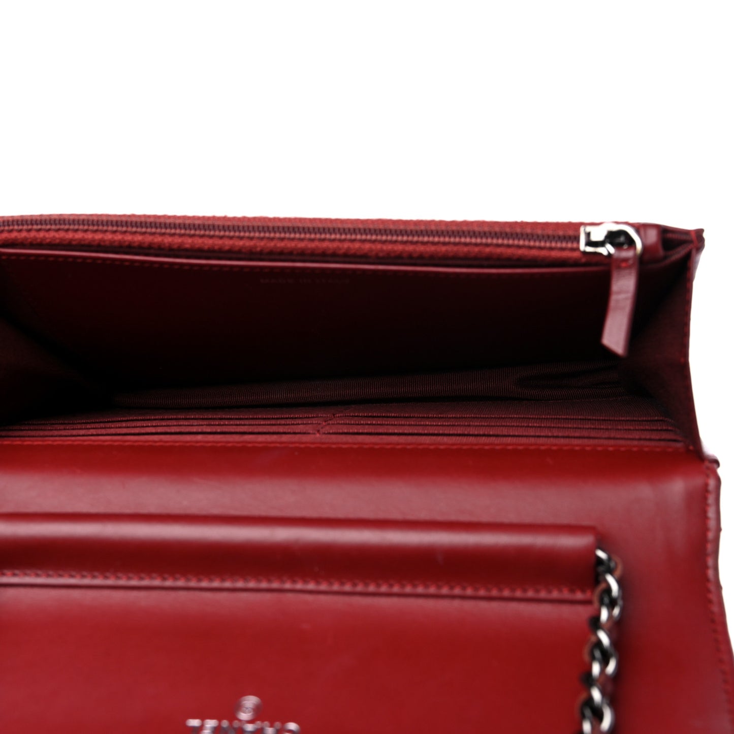 Patent Quilted Wallet On Chain WOC Red