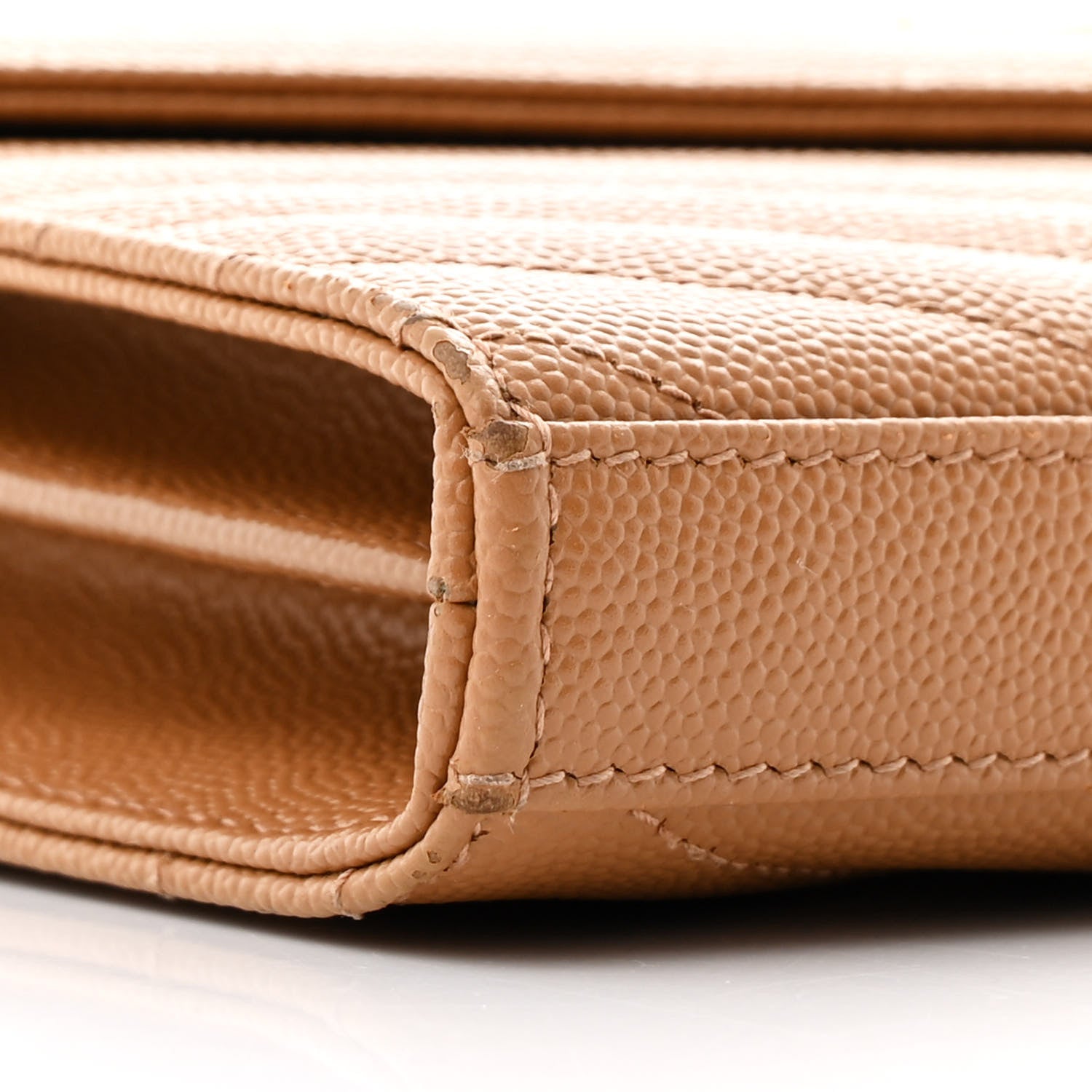 Saint Laurent Grain De Poudre Matelasse Chevron Monogram Chain Wallet Dune 9 of 11