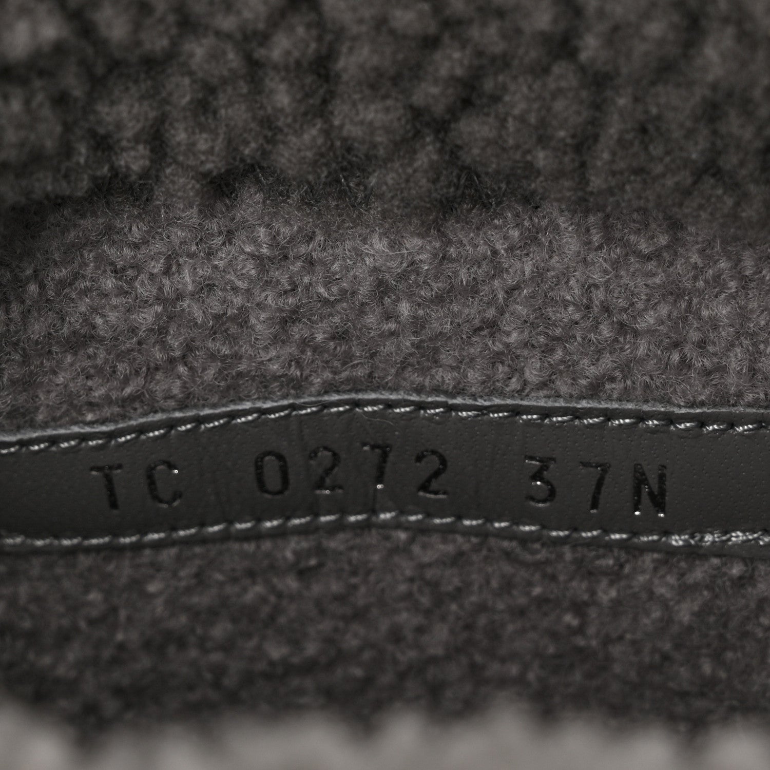 Louis Vuitton Suede Calfskin Shearling Snowdrop Flat Ankle Boot 37 Grey 9 of 10