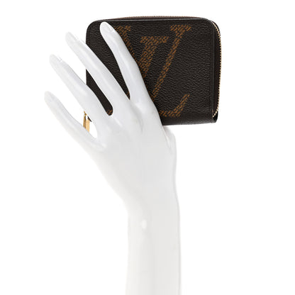 Louis Vuitton Monogram Giant Zippy Coin Purse 2 of 9