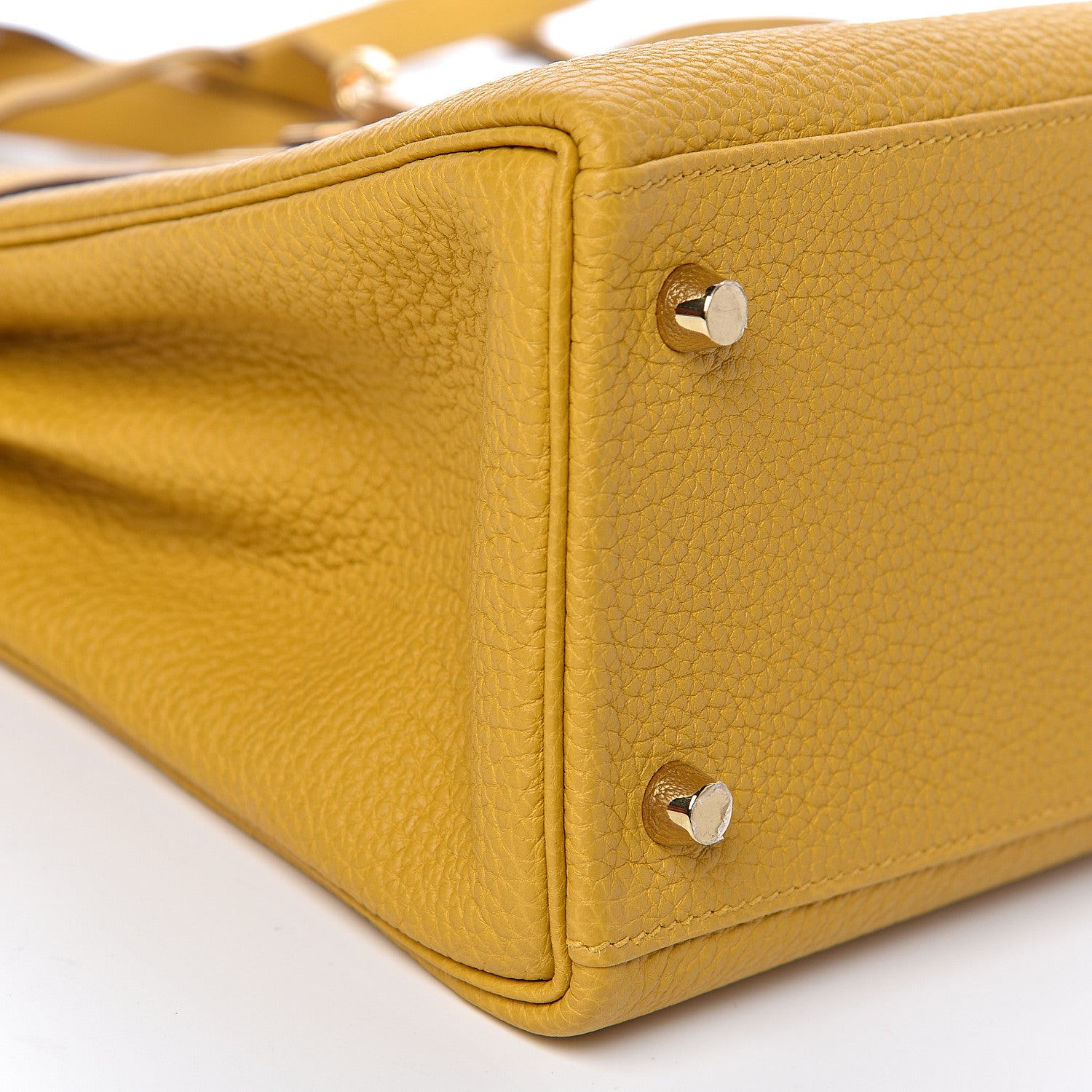 Hermes Togo Kelly Retourne 28 Jaune Ambre 11 of 42