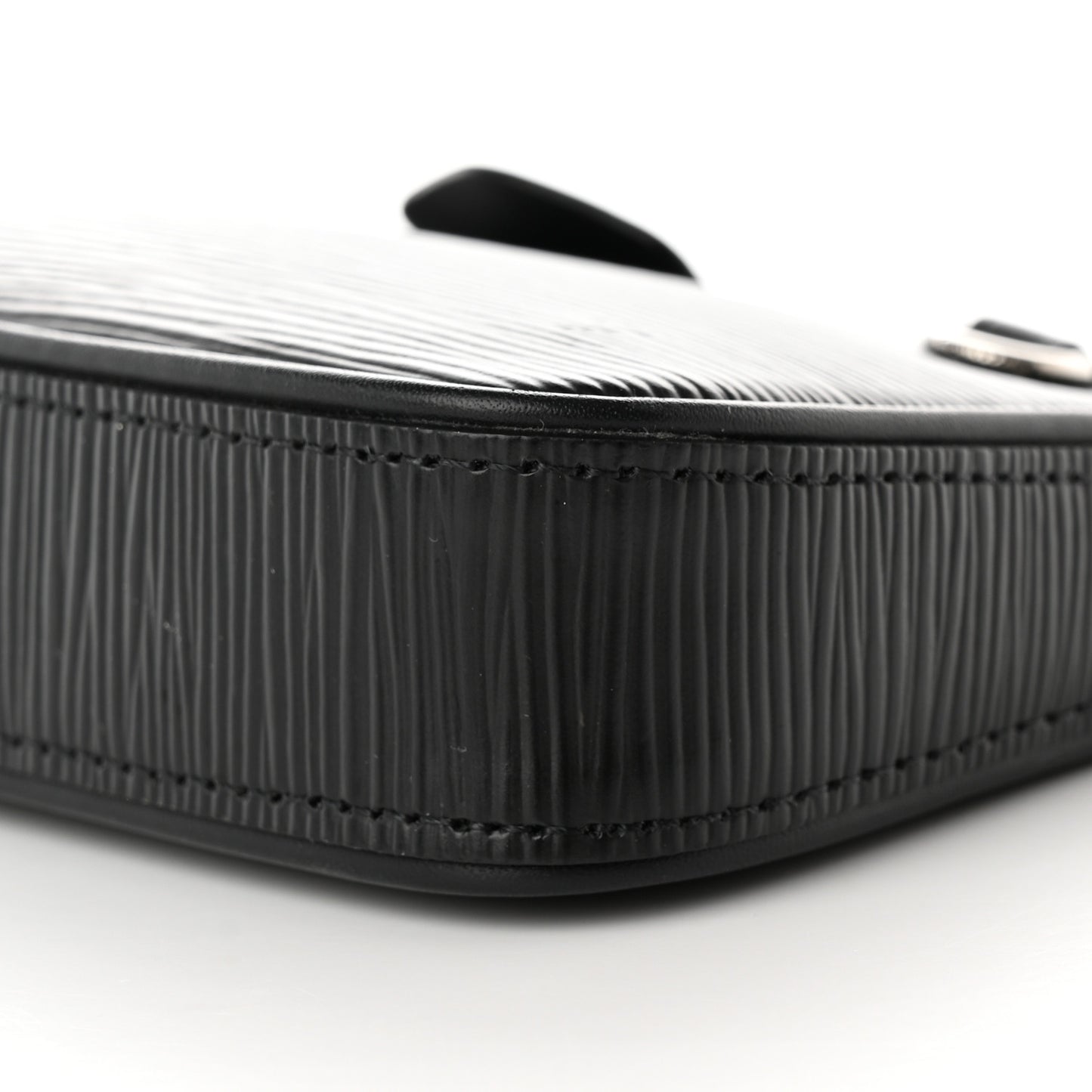 Epi Logo Easy Pouch On Strap Black