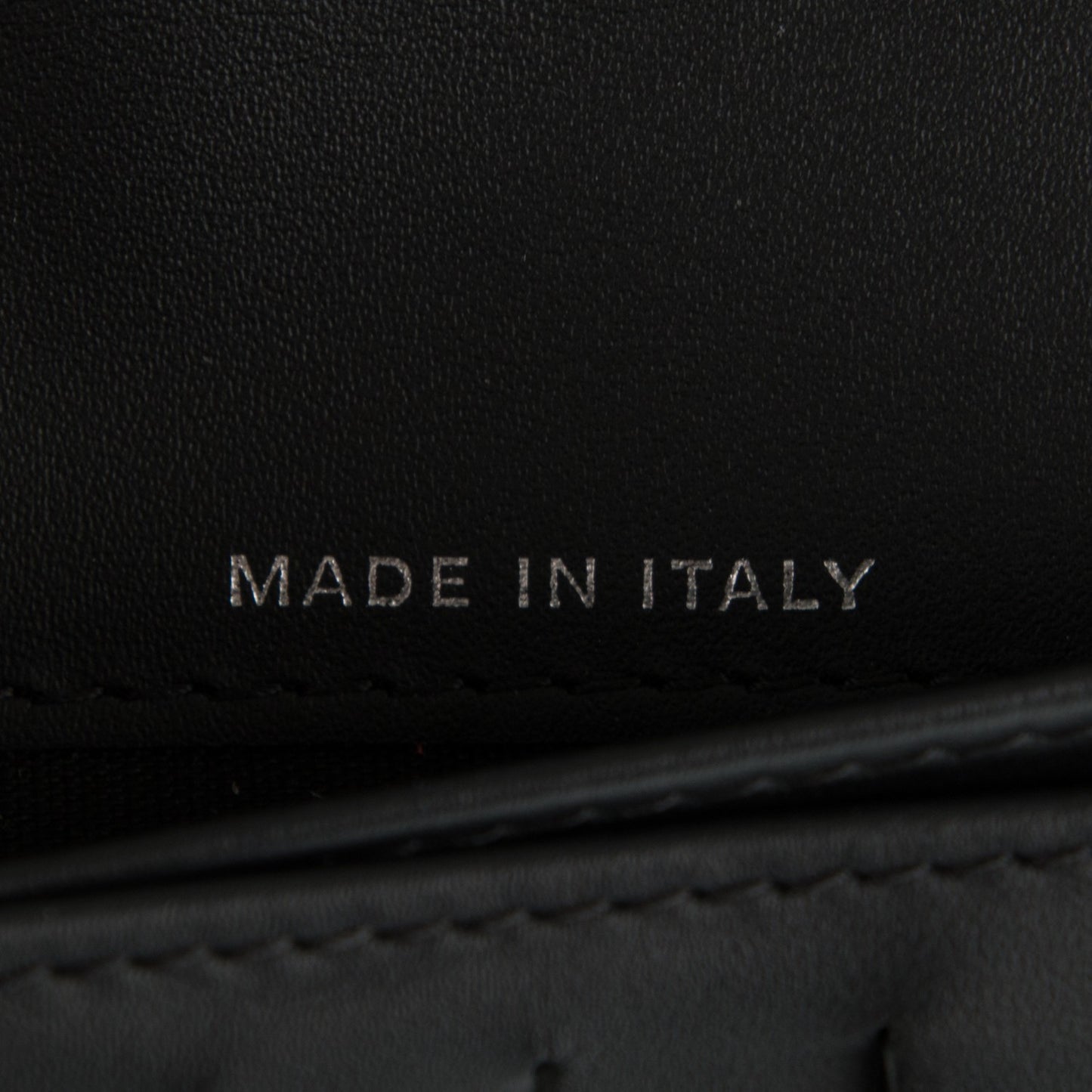 Caviar Timeless CC Yen Wallet Black