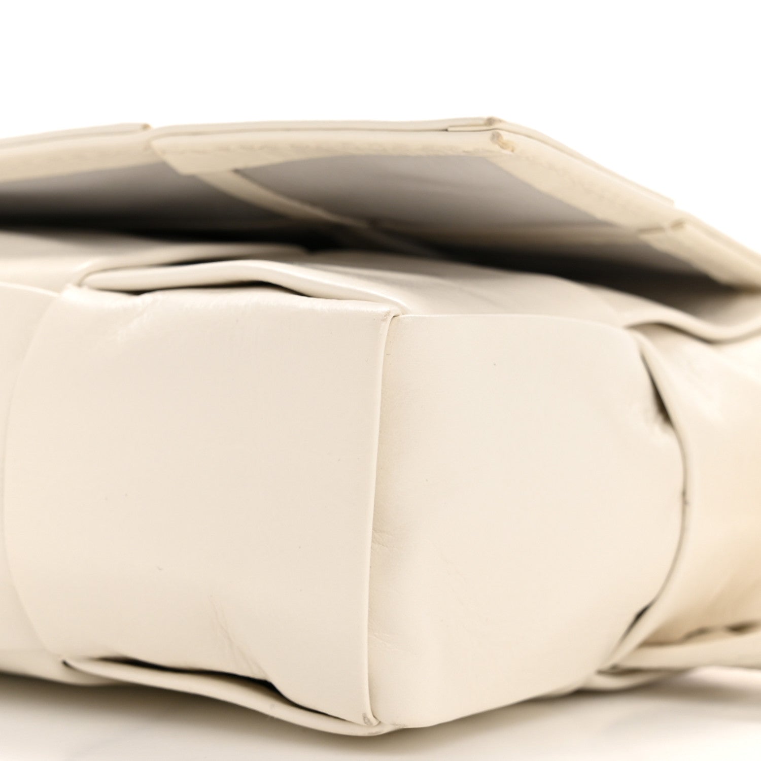 Bottega Veneta Paper Calfskin Intrecciato Cassette Belt Bag White 9 of 12