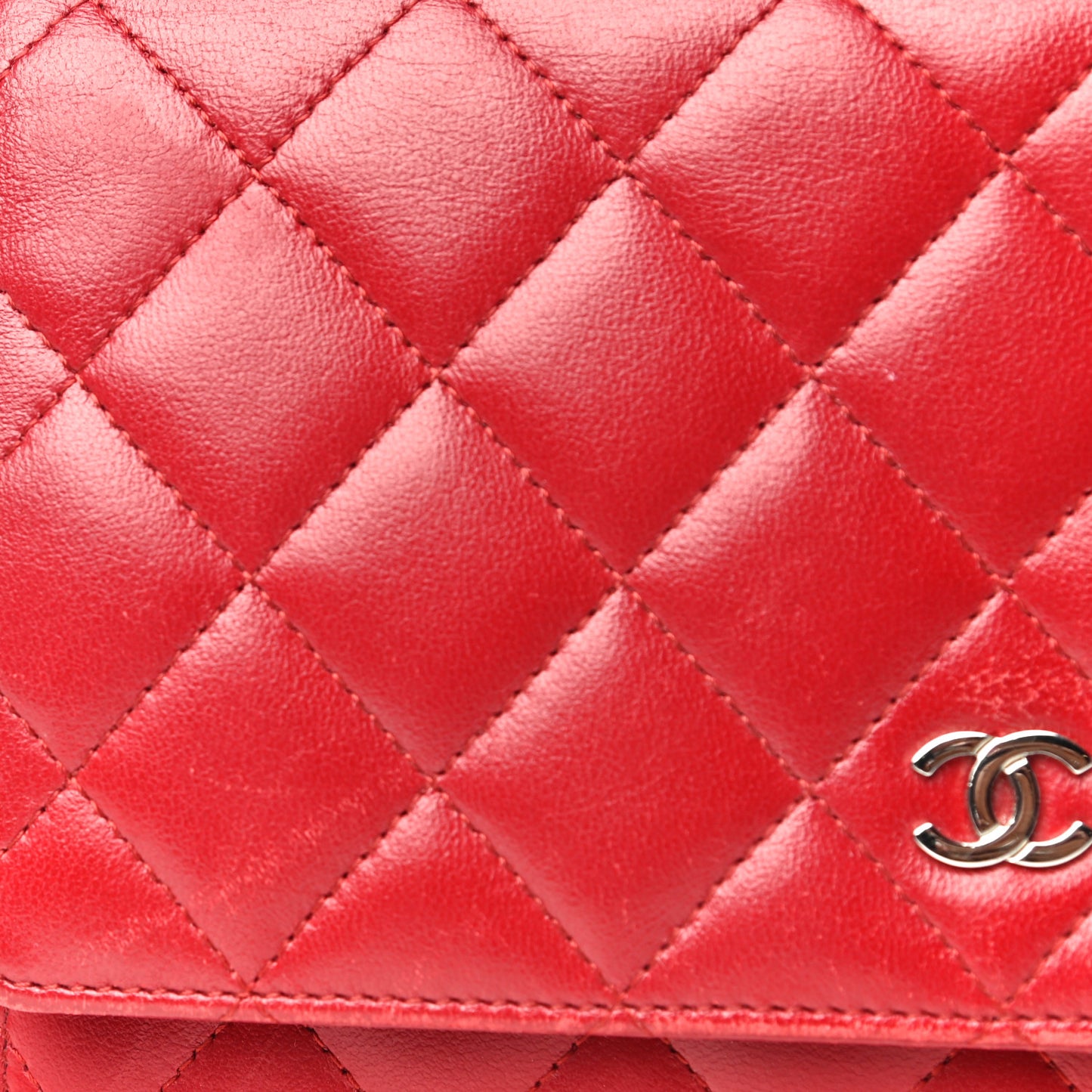 Lambskin Quilted Wallet on Chain WOC Red