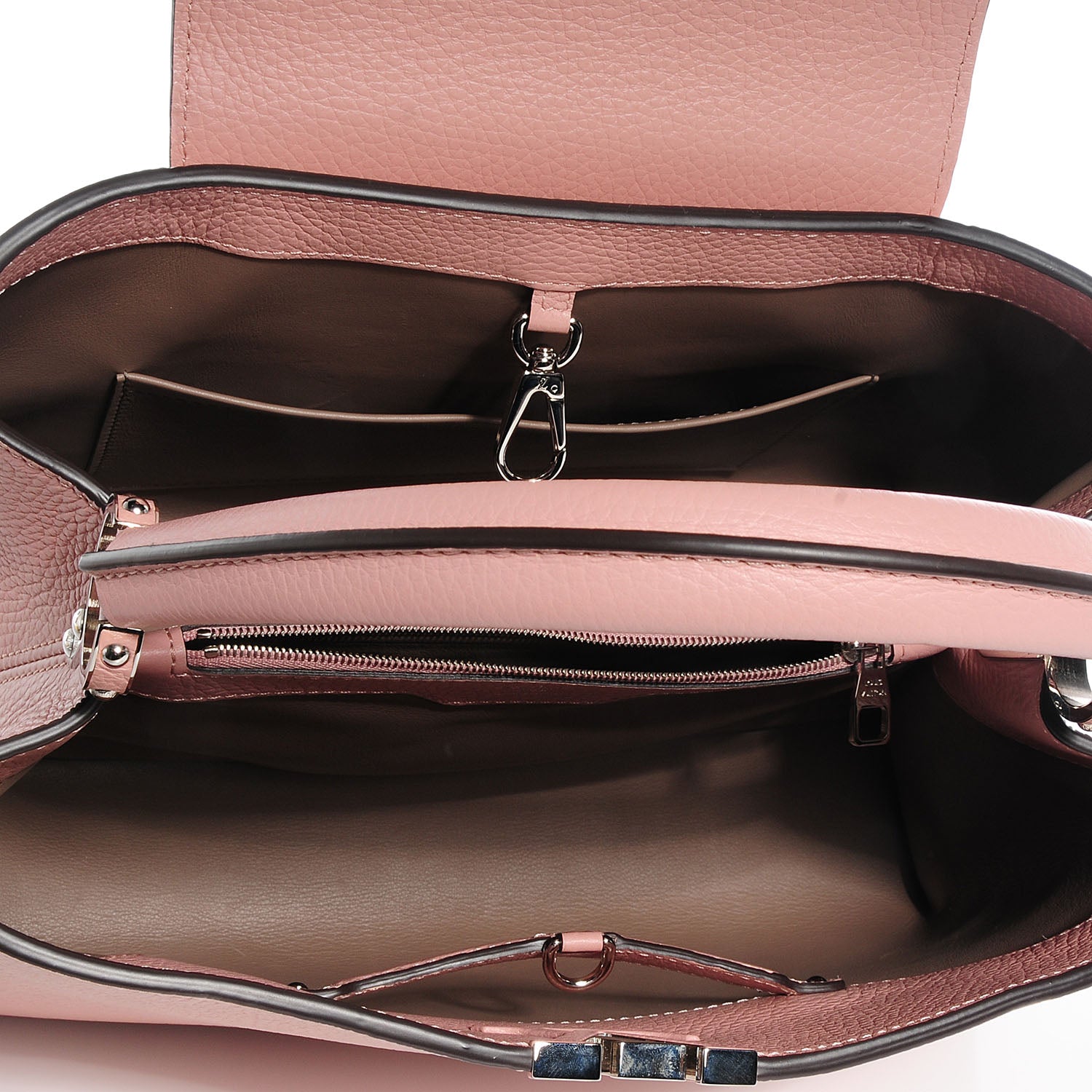 Louis Vuitton Taurillon Capucines MM Magnolia 5 of 7