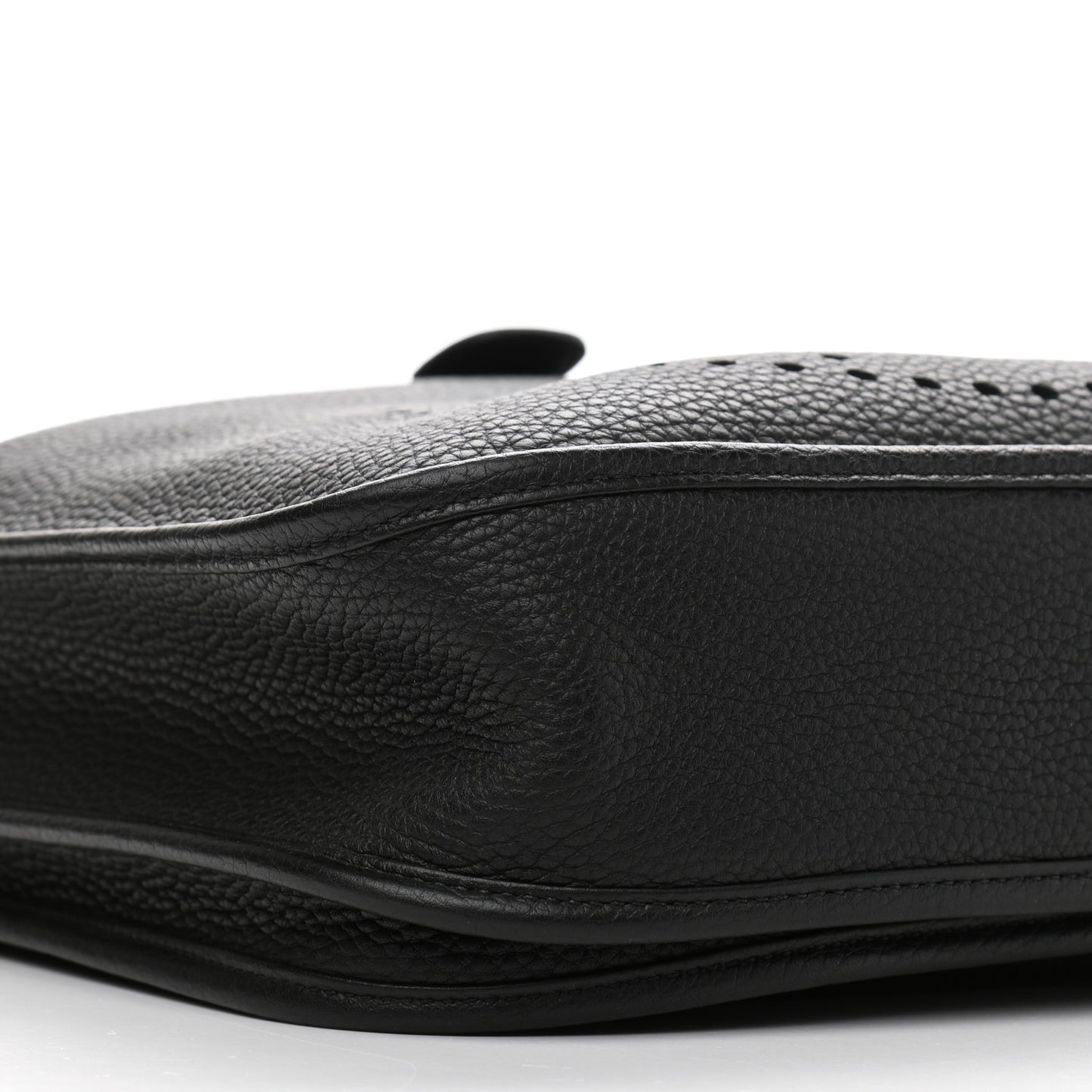 Taurillon Clemence Evelyne III PM Black