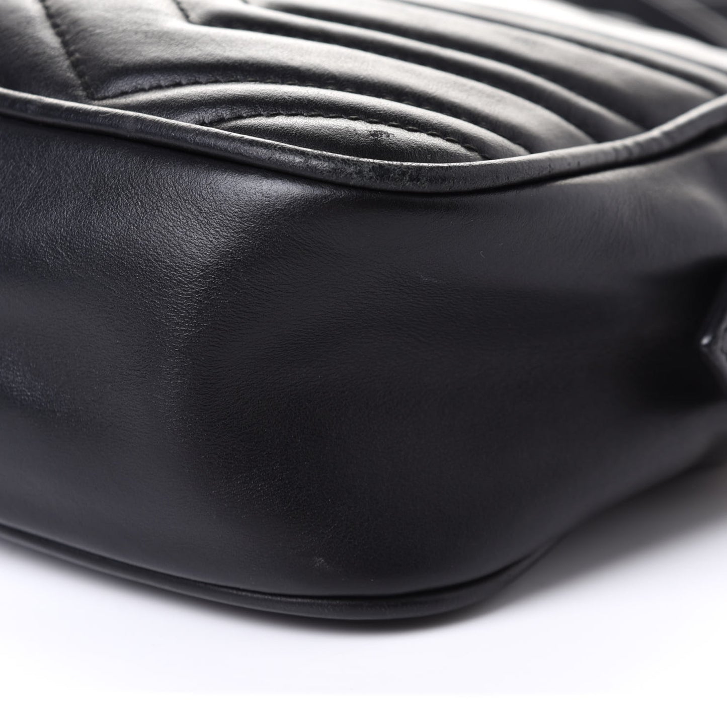 Calfskin Matelasse Small GG Marmont Chain Shoulder Bag Black