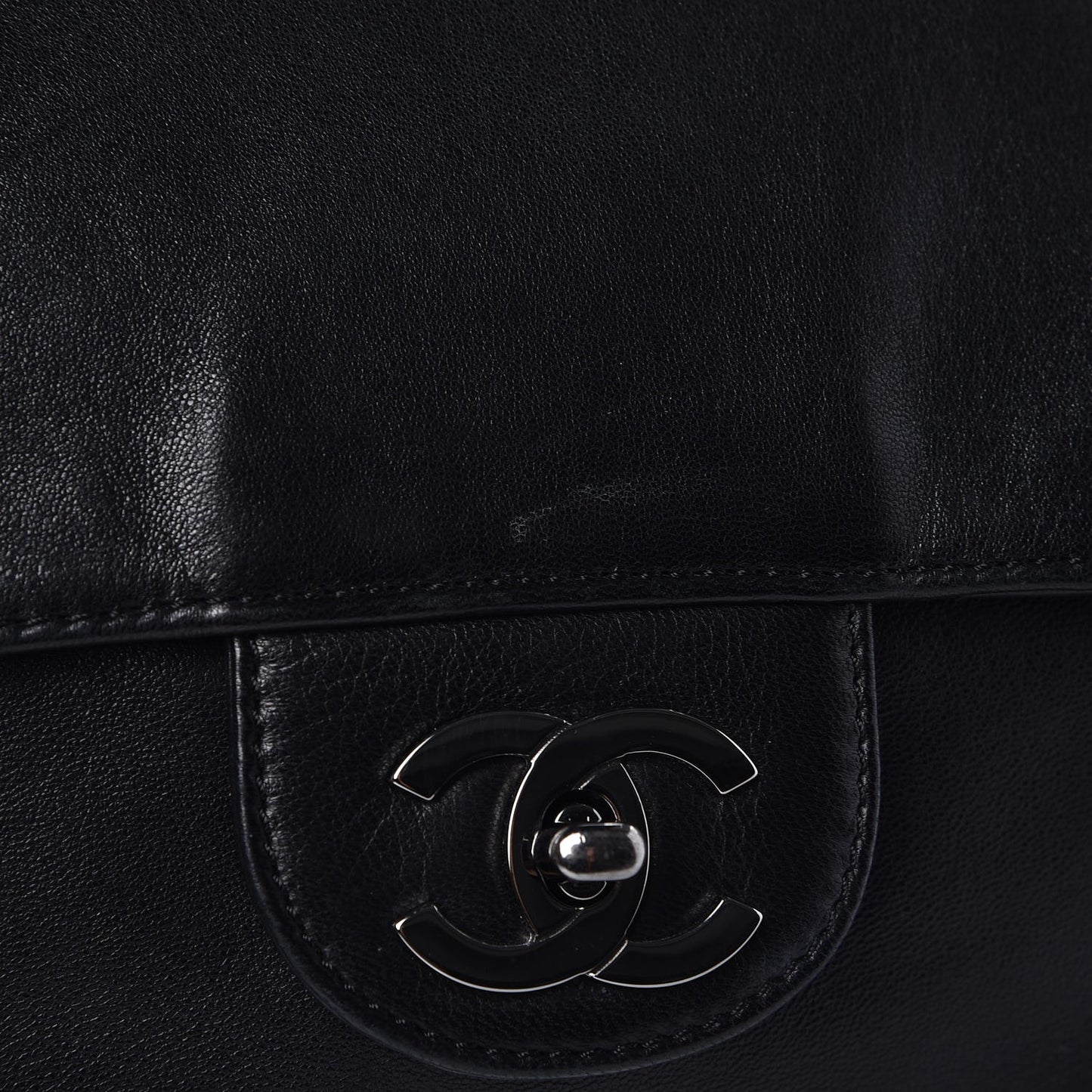 Lambskin Medium Soft and Chain Flap Black