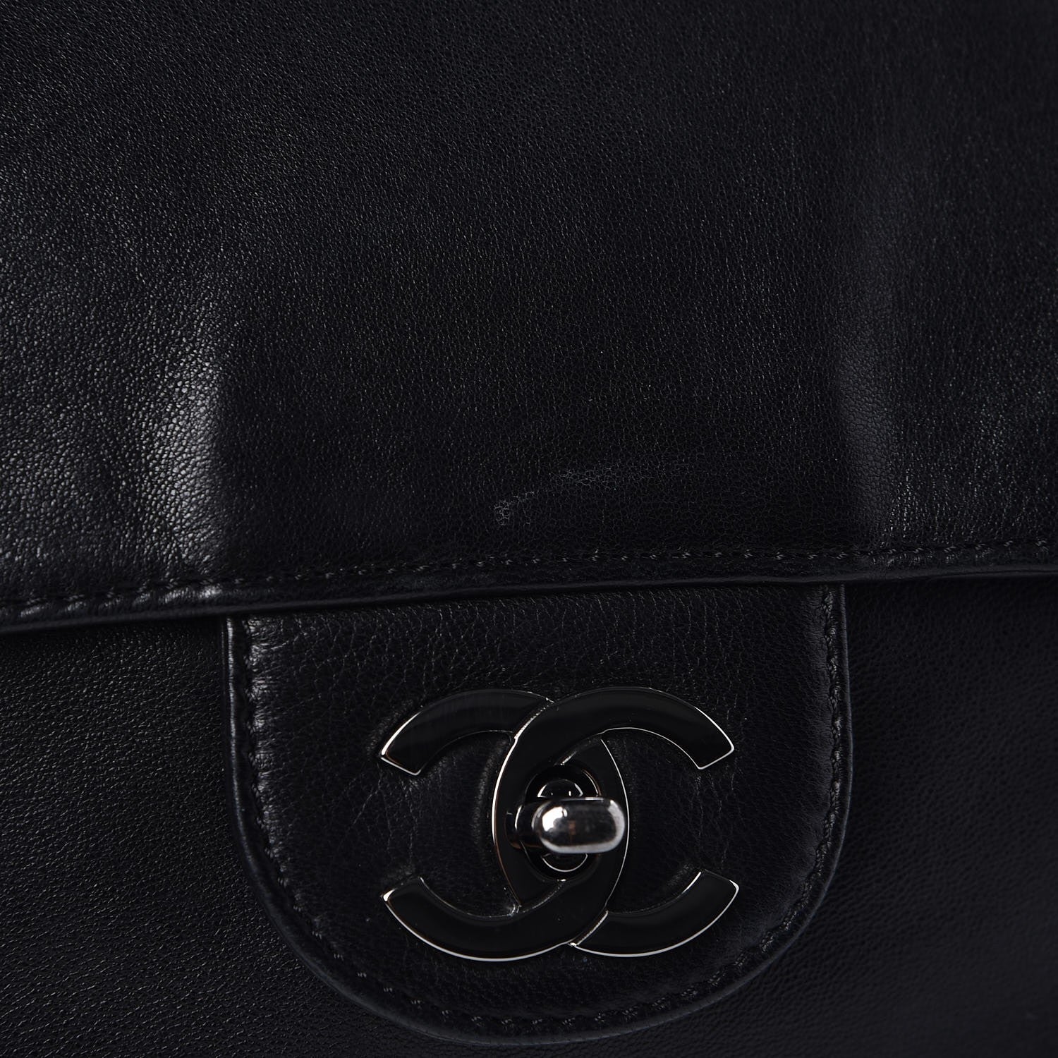 Chanel Lambskin Medium Soft and Chain Flap Black 8 of 9
